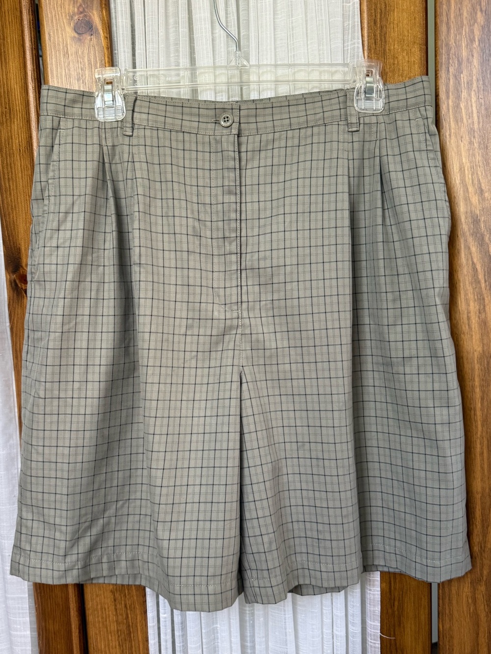 Karen Scott Sport Plaid Short